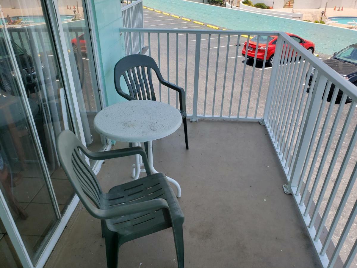 Seascape Inn - Daytona Beach Shores Екстер'єр фото