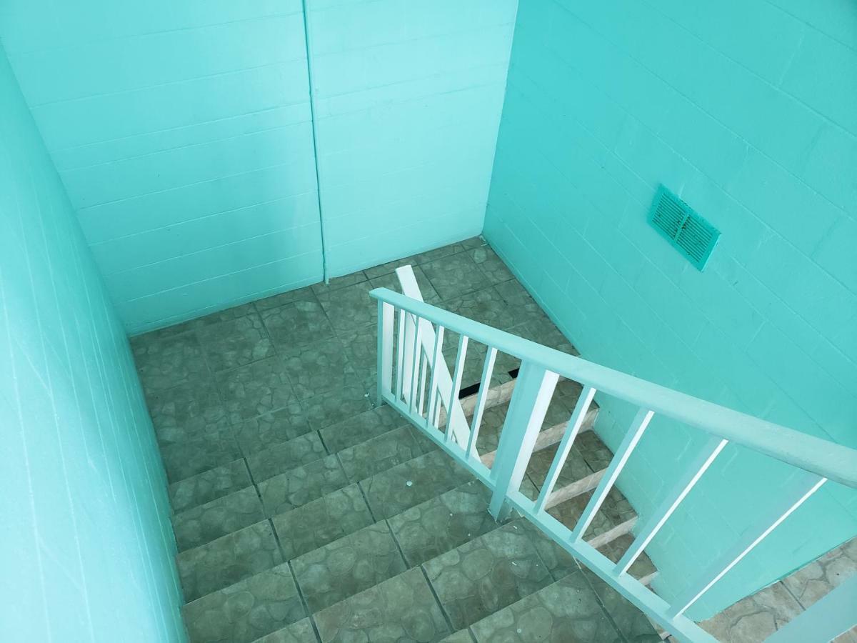 Seascape Inn - Daytona Beach Shores Екстер'єр фото